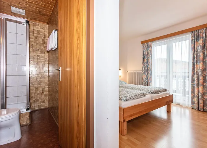 Alpenrose Fusch an der Glocknerstraße